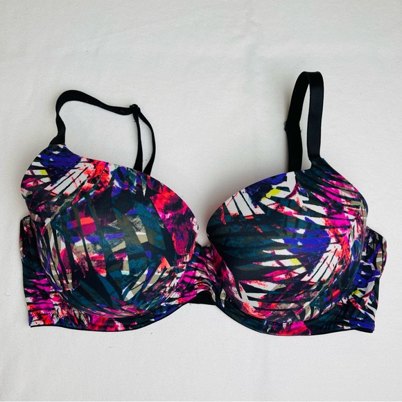 Wear Everywhere Push Up Bra - Picture 3 of 8